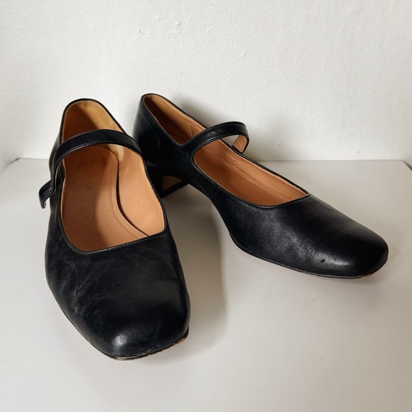 Black Italian Leather Mary Jane Heels - Picture 3 of 10